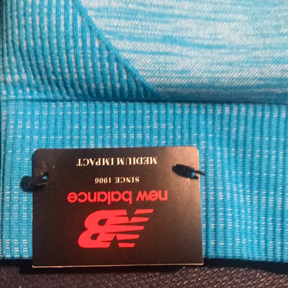 NWT NEW BALANCE Medium Impact Sports Bra Style #112004 Aquarius Blue M/M - Picture 3 of 8